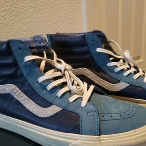 Vans Leather Sneaker